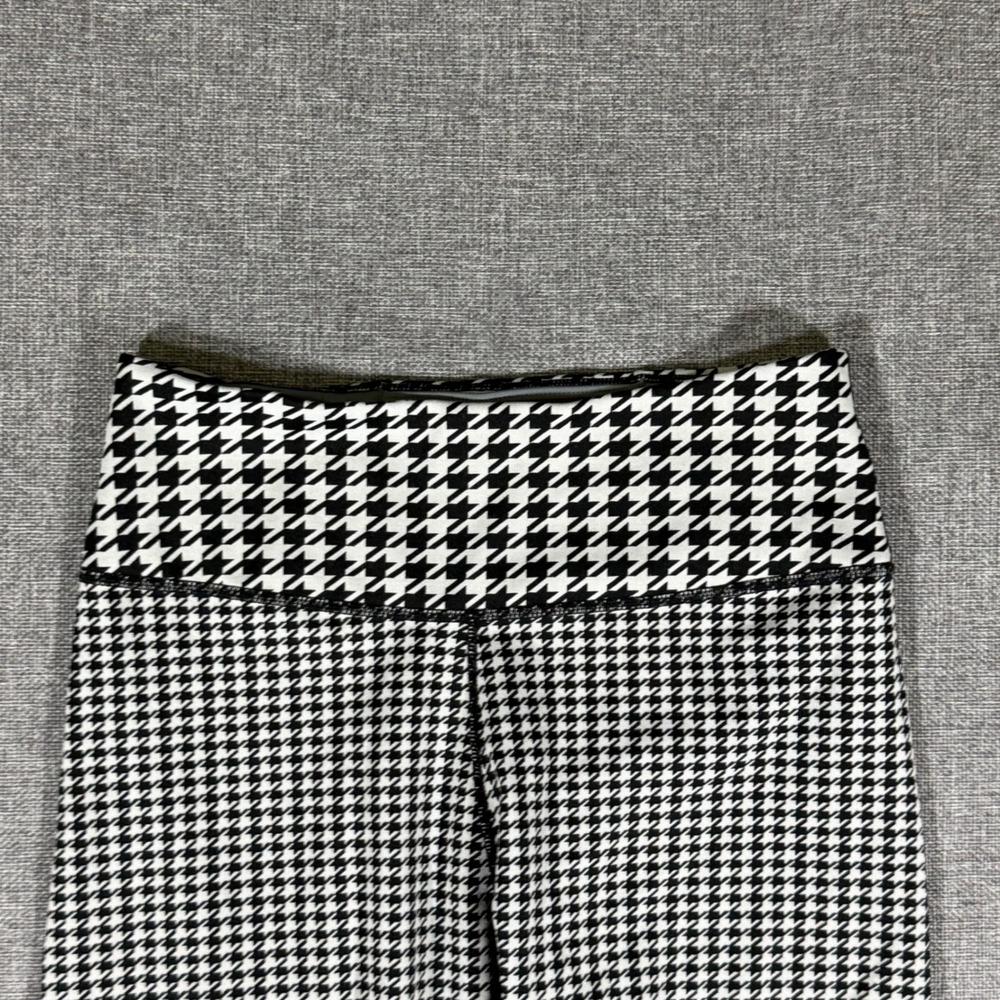 Nike Houndstooth Leggings Womens Small Black White Dri-FIT High Waist Athletic - Picture 4 of 9